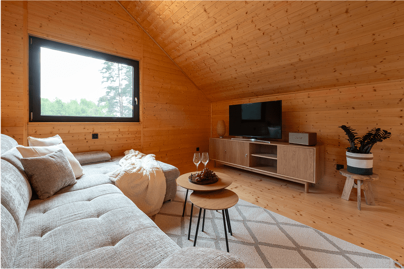 galeria 08 - poddasze z rogówką i telewizorem